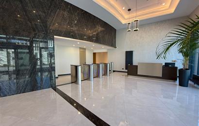 FİNANSŞEHİR ALİZE TOWER’DA ÖZEL MUTFAK VE WC’Lİ OFİS