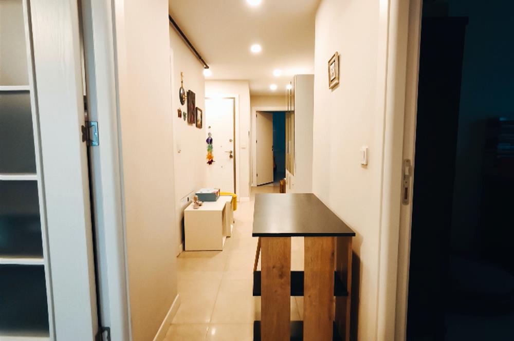 Suadiye'de Ferah Ara Kat Balkonlu Satılık 2+1  Daire