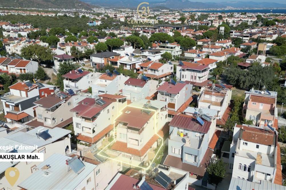 CENTURY21 BAL'DAN ALTINOLUK GÜRE TAHTAKUŞLAR'DA SATILIK YAZLIK