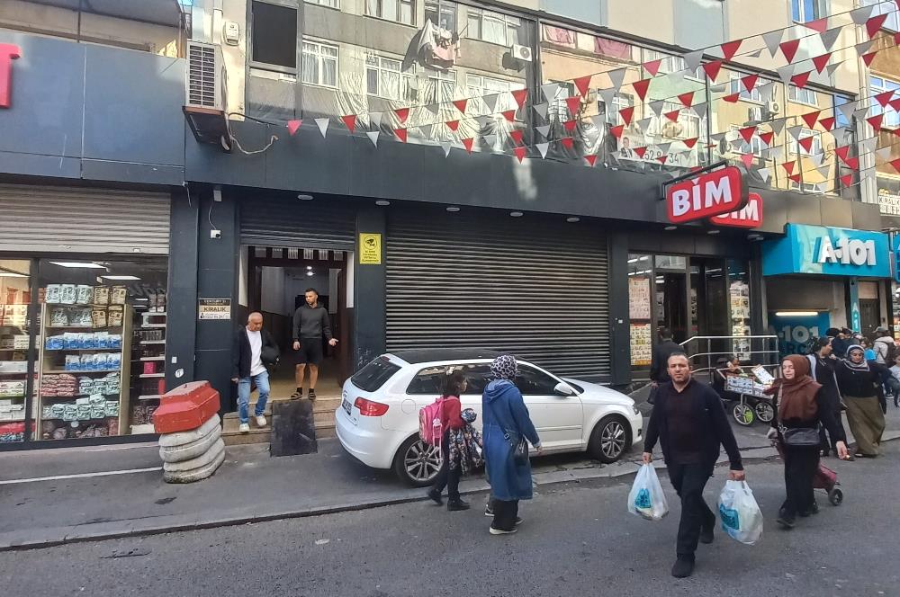 FATİH'DE CADDE ÜZERİ KİRALIK GİRİŞ DÜKKAN VE SHOWROOM 1.KAT