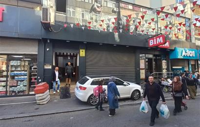 FATİH'DE CADDE ÜZERİ KİRALIK GİRİŞ DÜKKAN VE SHOWROOM 1.KAT