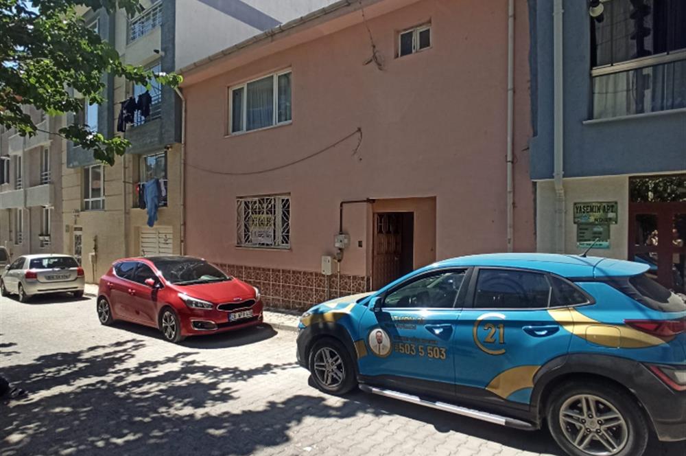 ÇAMLICA MAHALLESİ VEGA AVM YAKINI EŞYALI 2+1 KİRALIK DAİRE