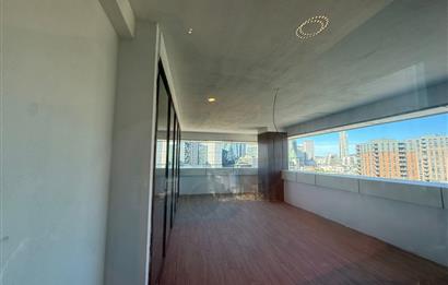 FİNANSŞEHİR ALİZE TOWER’DA ÖZEL MUTFAK VE WC’Lİ OFİS