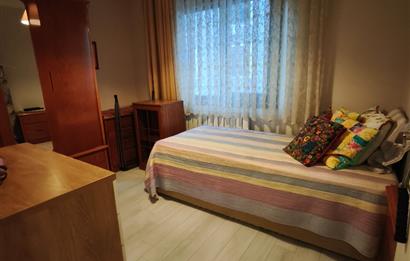 Suadiye'de Ferah Ara Kat Balkonlu Satılık 2+1  Daire