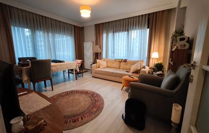 Suadiye'de Ferah Ara Kat Balkonlu Satılık 2+1  Daire