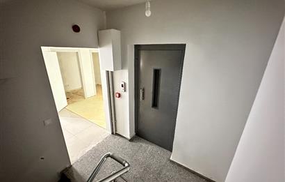 ÜMRANİYE SOYAK YENİŞEHİRDE 165m2 TABELA DEĞERİ YÜKSEK OFİS KATI