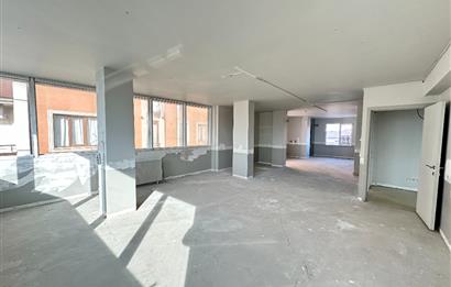 ÜMRANİYE SOYAK YENİŞEHİRDE 165m2 TABELA DEĞERİ YÜKSEK OFİS KATI