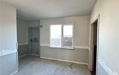 ÜMRANİYE SOYAK YENİŞEHİRDE 165m2 TABELA DEĞERİ YÜKSEK OFİS KATI