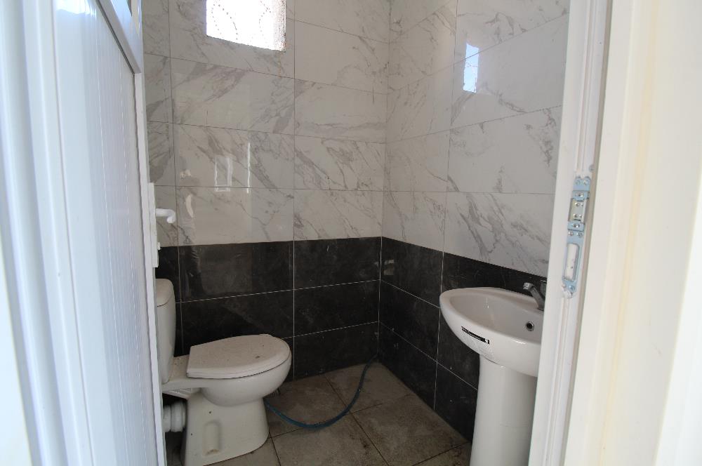 FATİH'DE CADDE ÜZERİ KİRALIK GİRİŞ DÜKKAN VE SHOWROOM 1.KAT