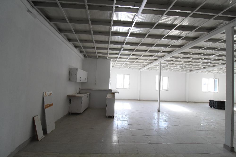 FATİH'DE CADDE ÜZERİ KİRALIK GİRİŞ DÜKKAN VE SHOWROOM 1.KAT