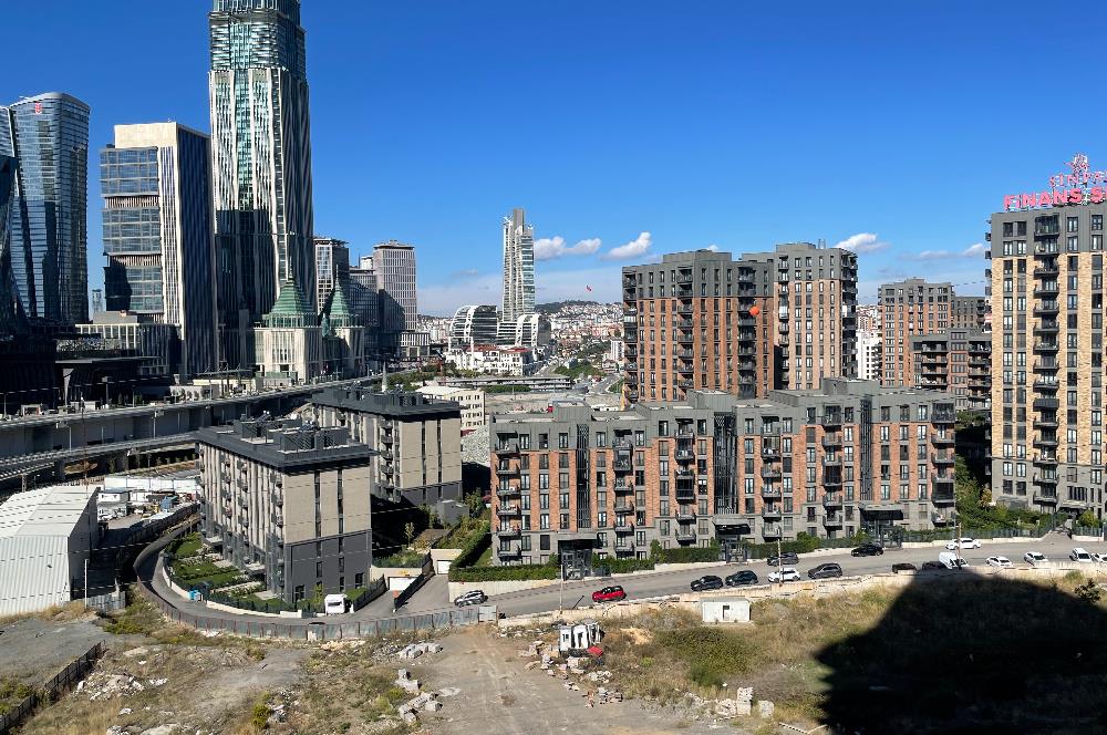 FİNANSŞEHİR ALİZE TOWER’DA ÖZEL MUTFAK VE WC’Lİ OFİS