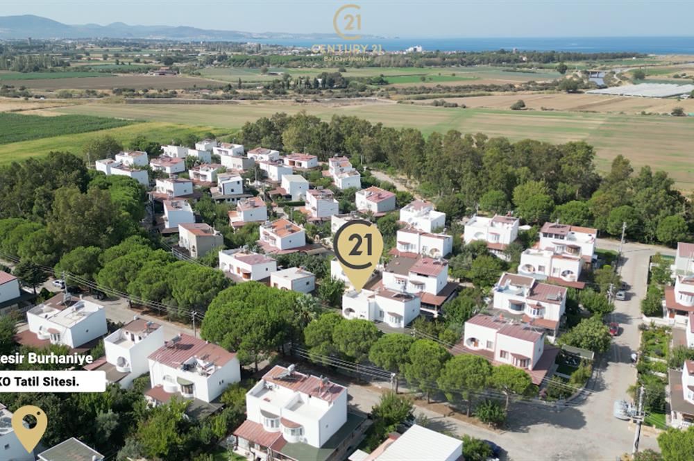 C21 BAL'DAN BURHANİYE İMKO SİTESİ MÜSTAKİL SATILIK VİLLA