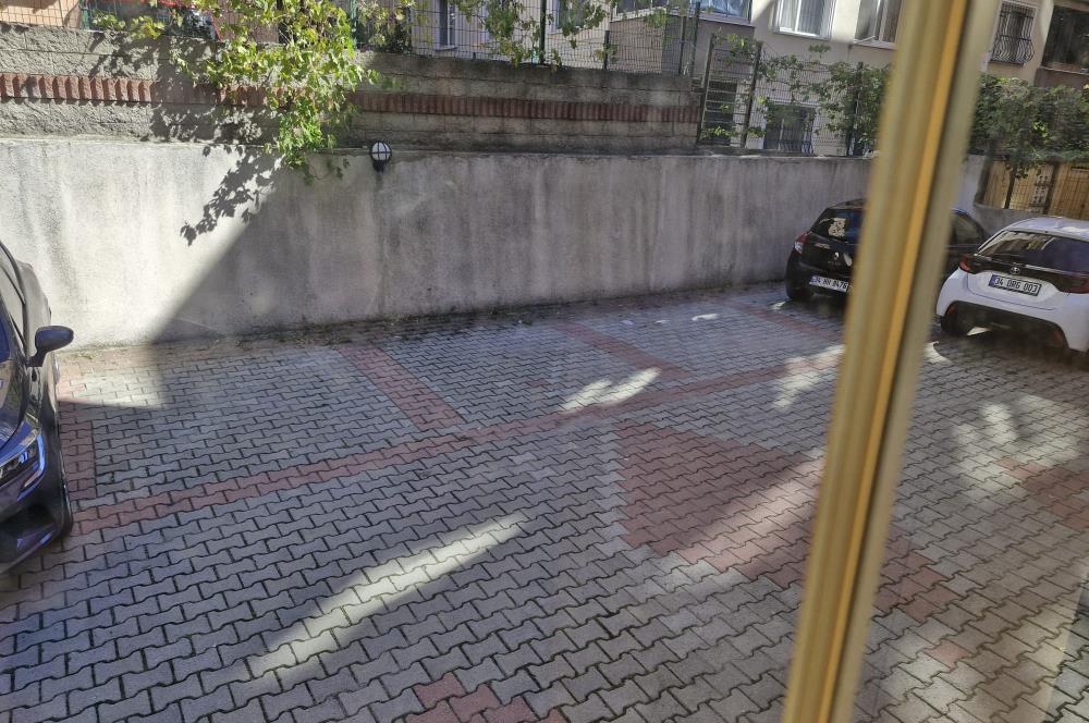 ŞERİFALİ İNCİPARK EVLERİ'NDE KULLANIŞLI FERAH 2+1 DAİRE