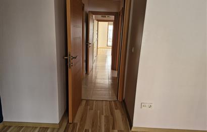 ŞERİFALİ İNCİPARK EVLERİ'NDE KULLANIŞLI FERAH 2+1 DAİRE