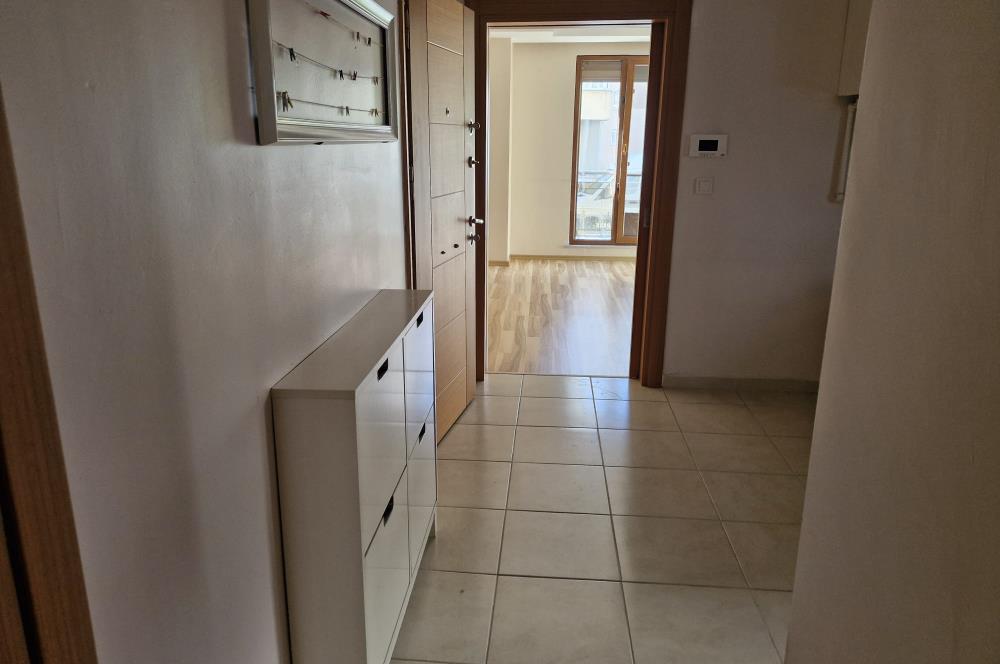 ŞERİFALİ İNCİPARK EVLERİ'NDE KULLANIŞLI FERAH 2+1 DAİRE