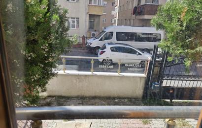 ŞERİFALİ İNCİPARK EVLERİ'NDE KULLANIŞLI FERAH 2+1 DAİRE