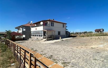 Topaklı Köyü’nde Doğayla İç İçe Huzurlu  Satılık Çiftlik