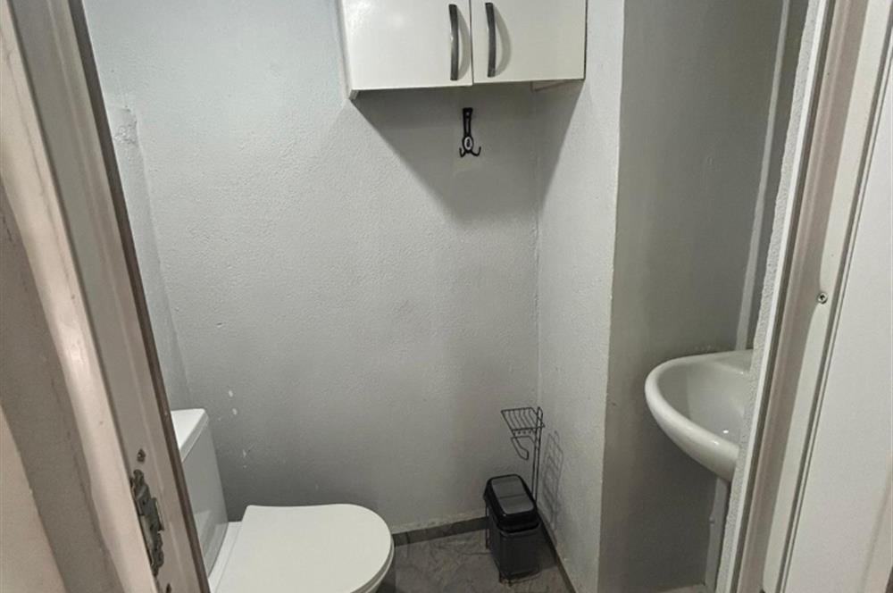 C21 BAL'DAN KASAPLAR MAH.ANAFARTALAR CAD.ÜSTÜ SATILIK İŞYERİ 2+1