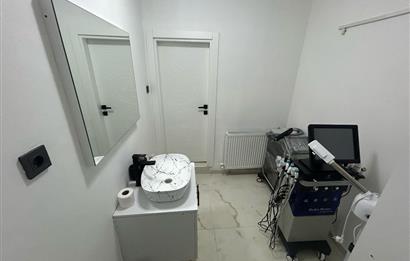 Karlı Yatırım Fırsatı Bahriye Üçok’ta Faaliyette Güzellik Salonu