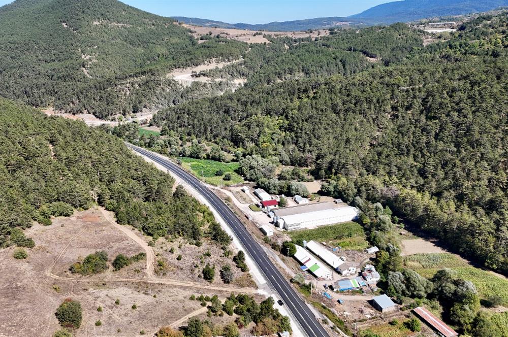 Güneyfelakettin mevkii yol kenarı satılık tarla