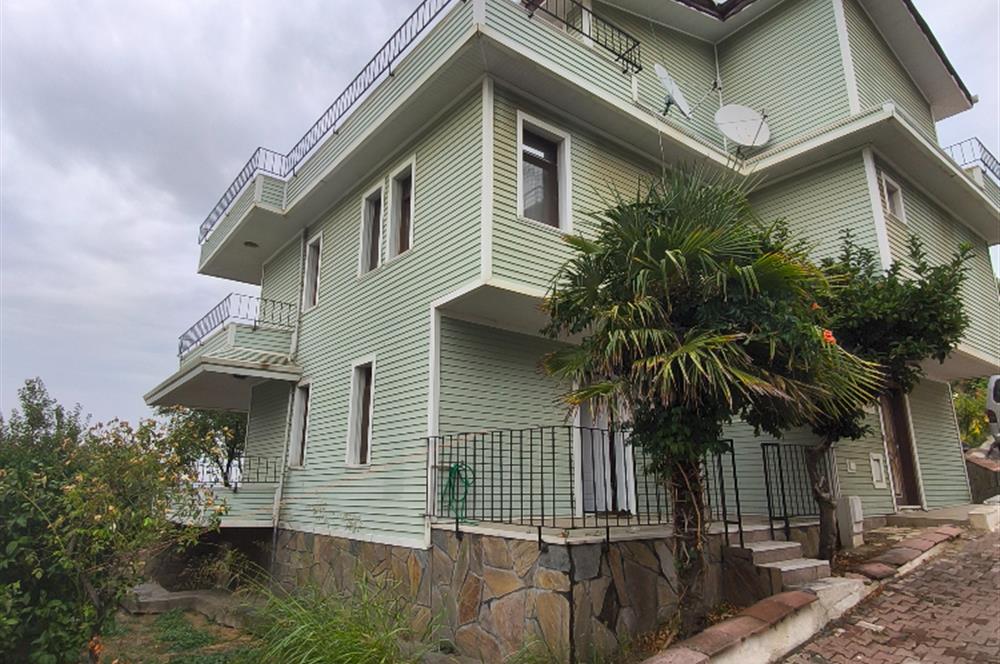 C21NEXAR'DAN YALOVA ÇINARCIK SÜMER SİTESİ'NDE SATILIK İKİZ VİLLA