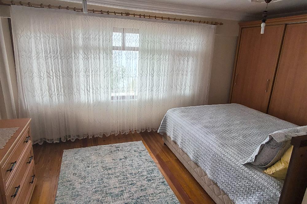 C21NEXAR'DAN YALOVA ÇINARCIK SÜMER SİTESİ'NDE SATILIK İKİZ VİLLA