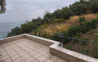 C21NEXAR'DAN YALOVA ÇINARCIK SÜMER SİTESİ'NDE SATILIK İKİZ VİLLA