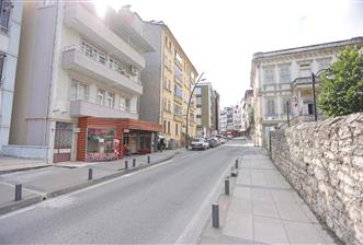 CENTURY 21'DEN SELİMİYE MAHALLESİNDE DEVREN KİRALIK MARKET..
