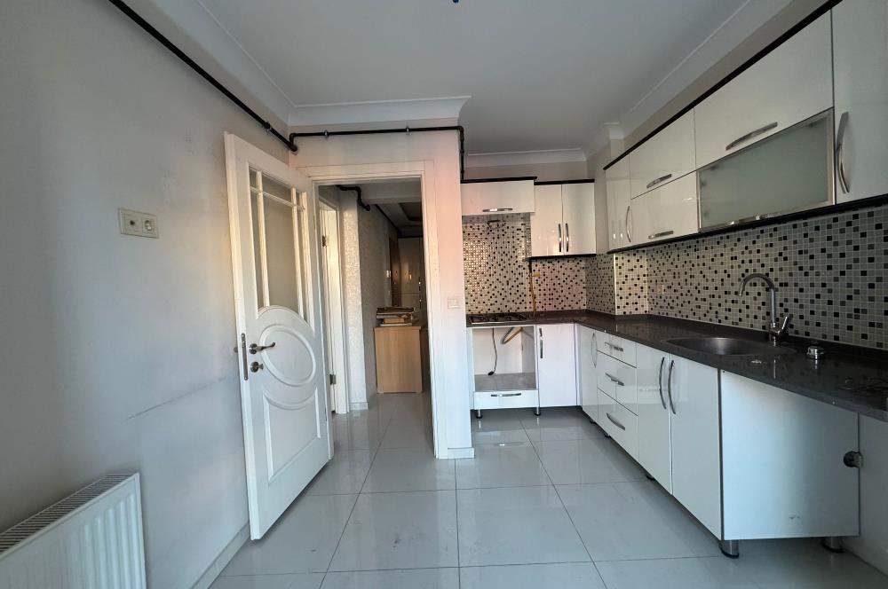 Karşıyaka Şemikler'de Merkezi Konumda Boş 2+1 Satılık Daire