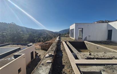 Bodrum Yalıçiftlik' te Satılık Havuzlu Müstakil Villa