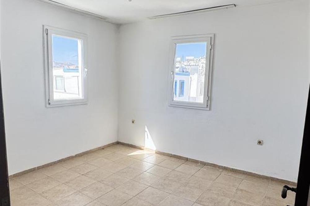 BODRUM TURGUTREİS AKÇAALANDA GENİŞ TERASLI FIRSAT DAİRE