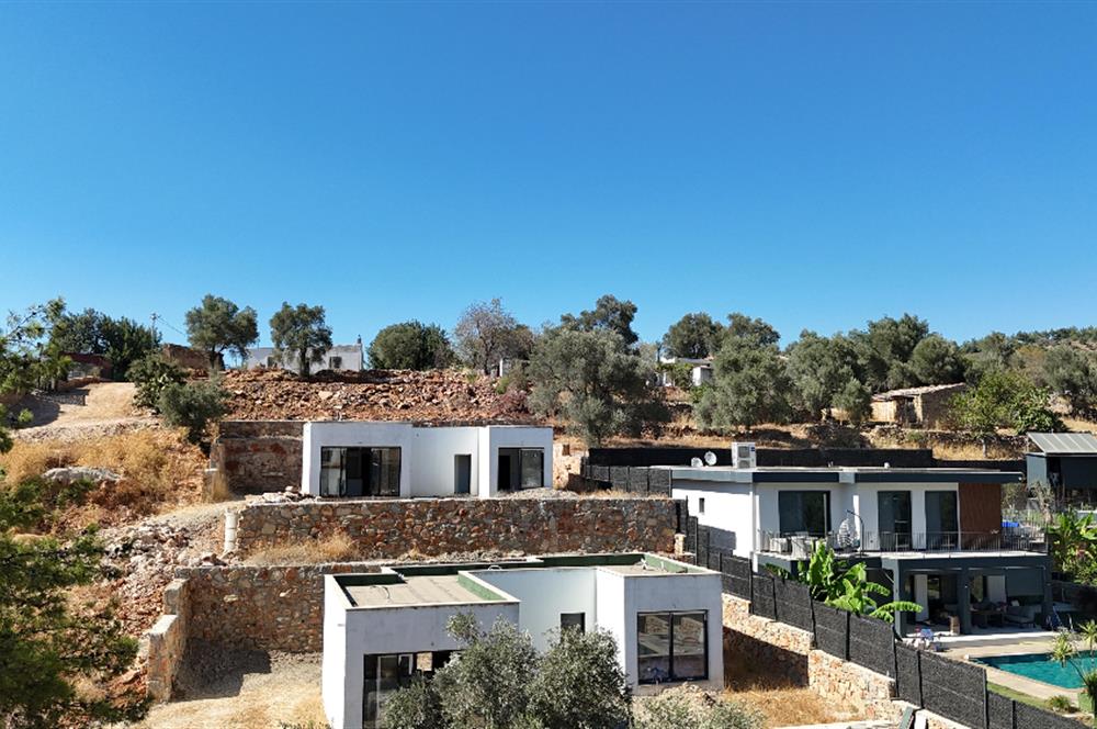 Bodrum Yalıçiftlik' te Satılık Havuzlu Müstakil Villa