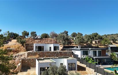 Bodrum Yalıçiftlik' te Satılık Havuzlu Müstakil Villa