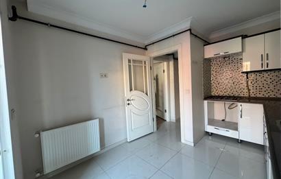 Karşıyaka Şemikler'de Merkezi Konumda Boş 2+1 Satılık Daire