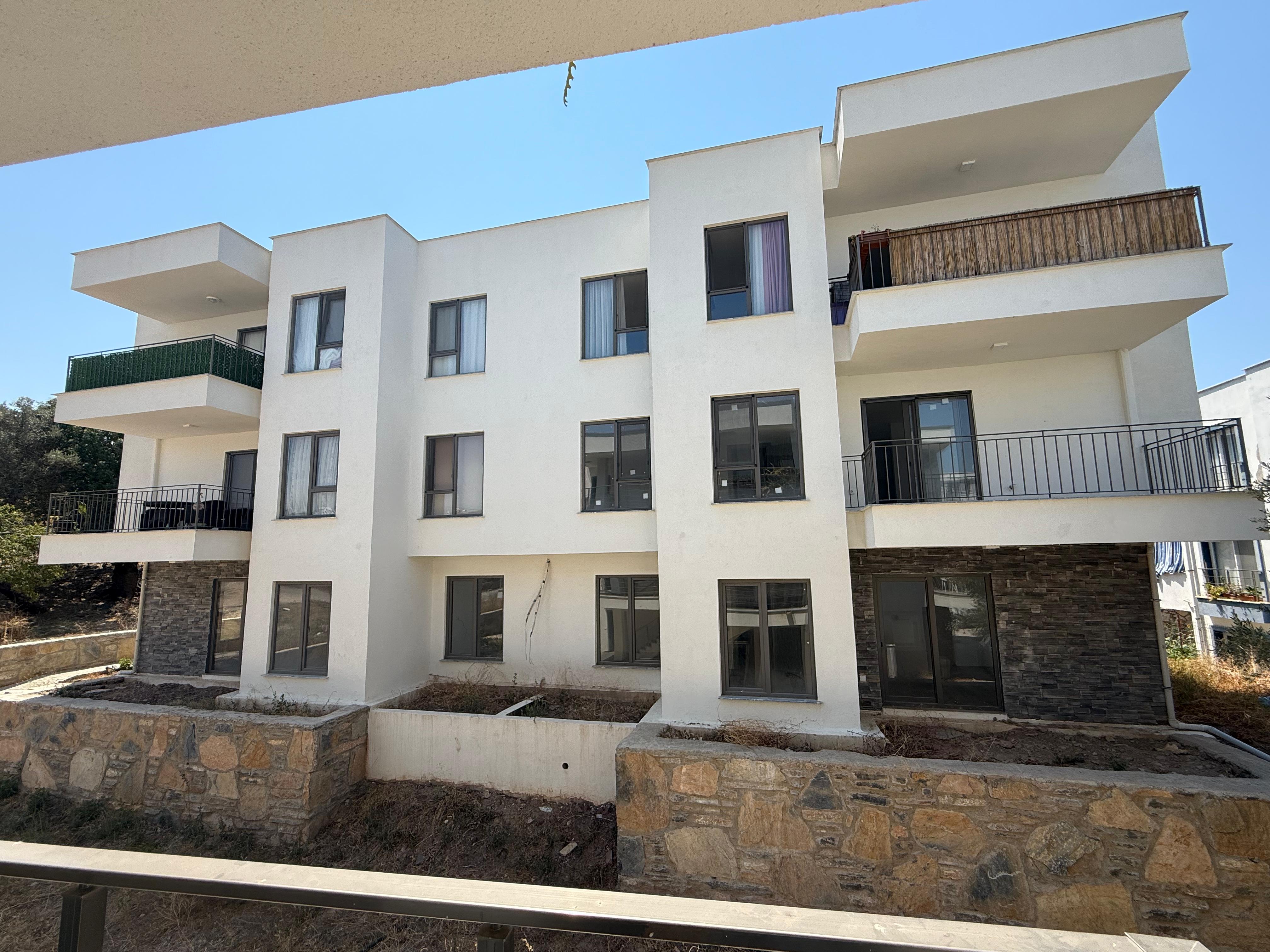 Bodrum Mumcular'da Satılık 2+1 Bahçe Katı Daire