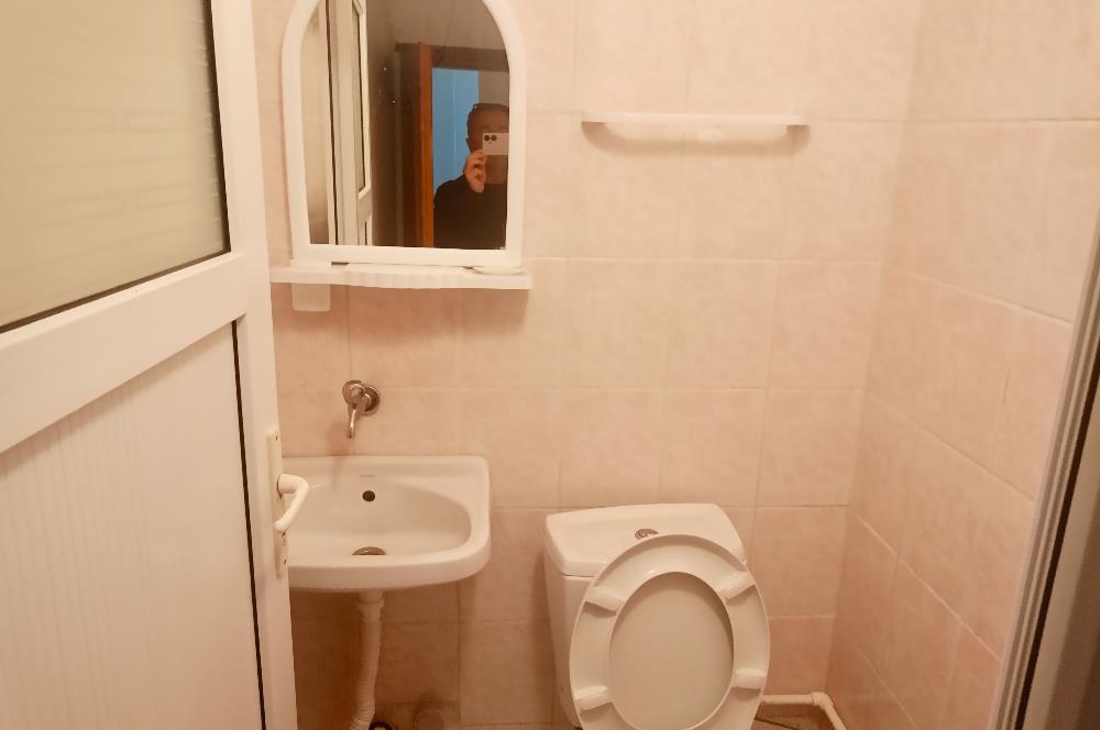 Sefaköy'de Bağımsız  Yüksek Girişli Eşyalı Kiralık 2+1