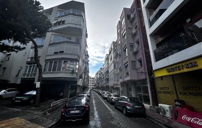 İzmir Karşıyaka Bostanlı Mahallesinde Satılık 2+1 Daire