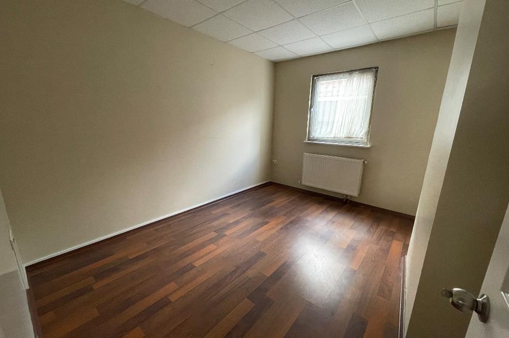 BAĞDAT CADDESİ’NDE 230 m2 NET PLAZA KATI