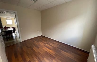 BAĞDAT CADDESİ’NDE 230 m2 NET PLAZA KATI
