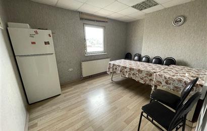 BAĞDAT CADDESİ’NDE 230 m2 NET PLAZA KATI