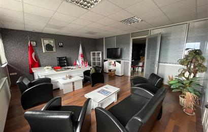 BAĞDAT CADDESİ’NDE 230 m2 NET PLAZA KATI