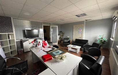 BAĞDAT CADDESİ’NDE 230 m2 NET PLAZA KATI
