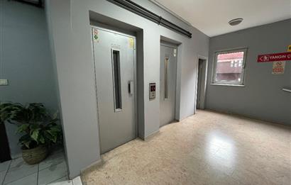 BAĞDAT CADDESİ’NDE 230 m2 NET PLAZA KATI