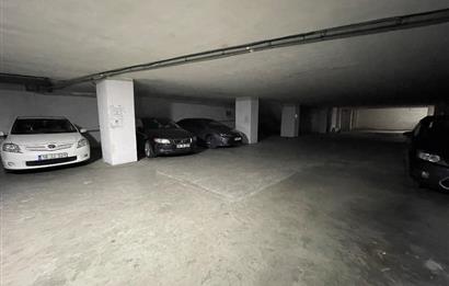 BAĞDAT CADDESİ’NDE 230 m2 NET PLAZA KATI