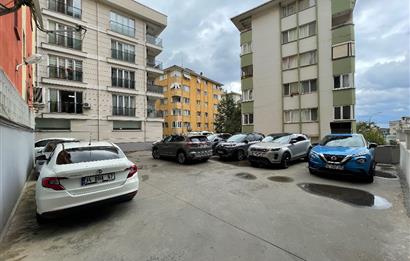 BAĞDAT CADDESİ’NDE 230 m2 NET PLAZA KATI