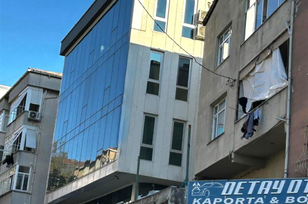 ATAŞEHİR/KAYIŞDAĞINDA TOPLU ULAŞIMA YAKIN, FIRSAT 7 KATLI PLAZA