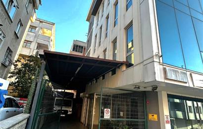 ATAŞEHİR/KAYIŞDAĞINDA TOPLU ULAŞIMA YAKIN, FIRSAT 7 KATLI PLAZA