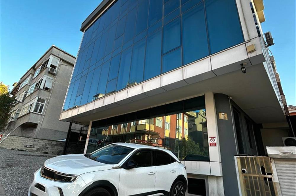 ATAŞEHİR/KAYIŞDAĞINDA TOPLU ULAŞIMA YAKIN, FIRSAT 7 KATLI PLAZA