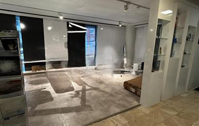 ATAŞEHİR/KAYIŞDAĞINDA TOPLU ULAŞIMA YAKIN, FIRSAT 7 KATLI PLAZA