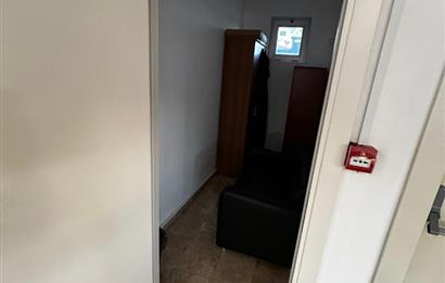 ATAŞEHİR/KAYIŞDAĞINDA TOPLU ULAŞIMA YAKIN, FIRSAT 7 KATLI PLAZA